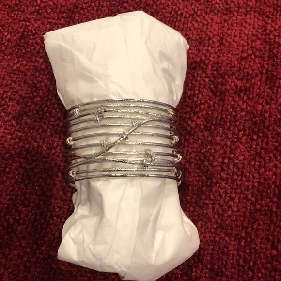 NWT White Rhodium Clad Cuff Bracelet - Picture 3 of 9